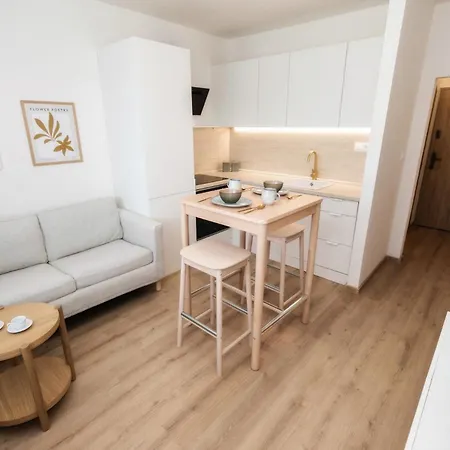 Apartment Bonnie&beauty Smart Check In Banska Bystrica
